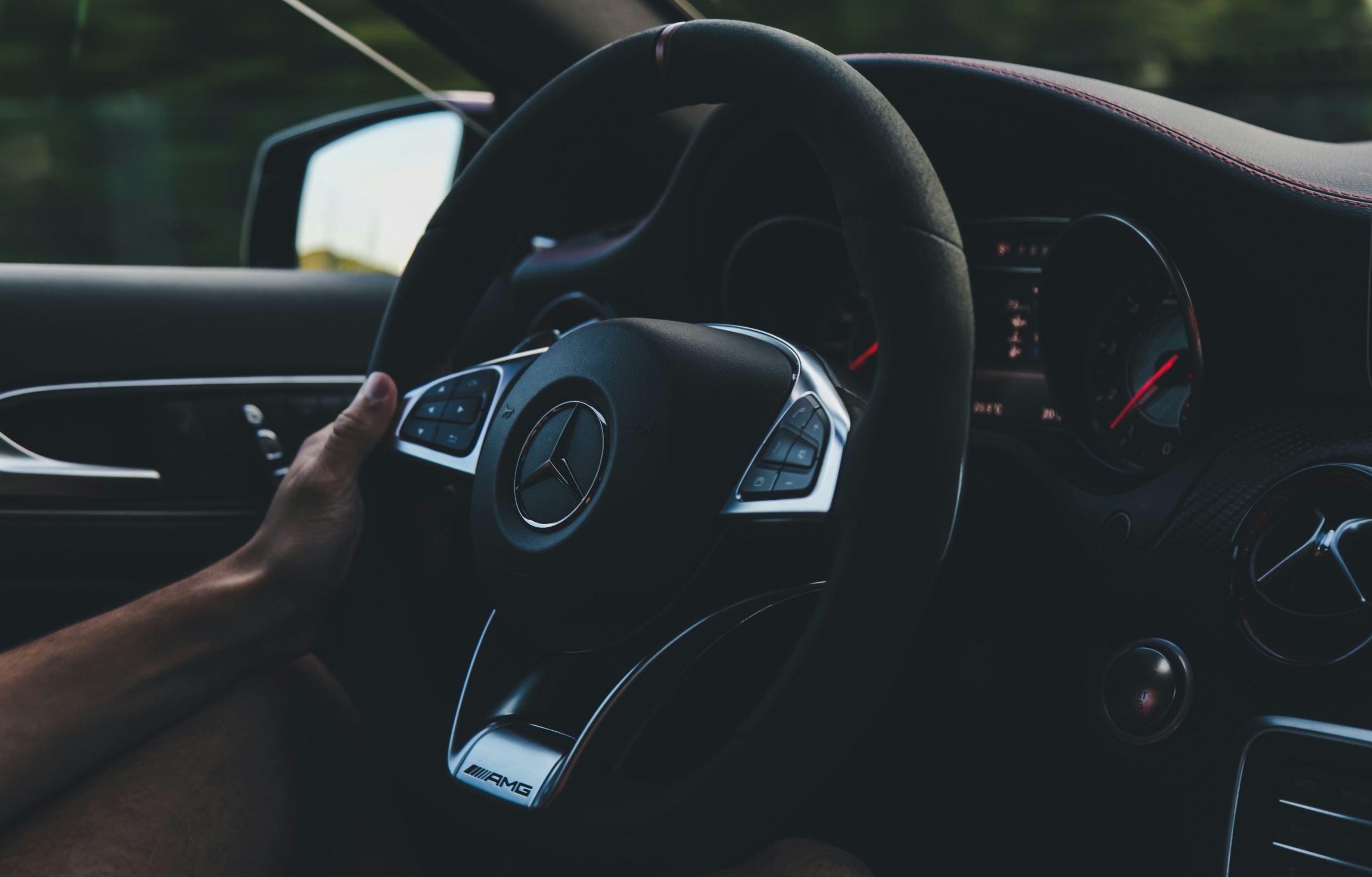 Vývoj technologie řízení automobilů